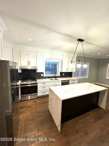 $1,429,000 | 273 Nashville Street | Tottenville