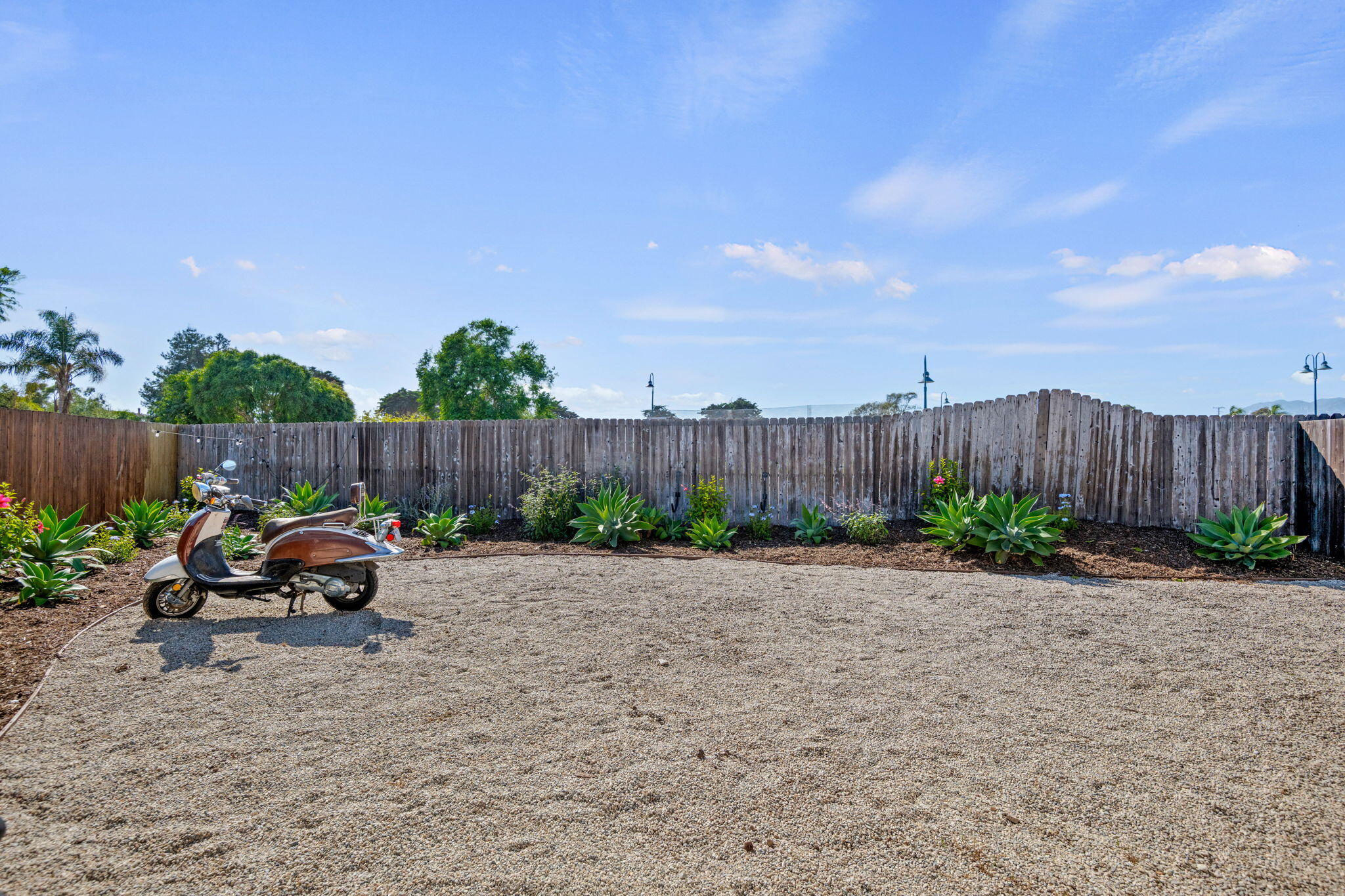 4621 7th Street Carpinteria, CA 93013 - Photo 16 of 16 a backyard of a house