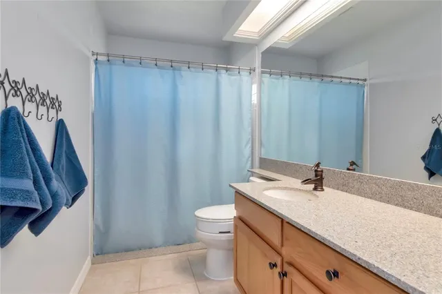 $725,000 | 5132 Whispering Leaf Trail, Valrico, FL 33596