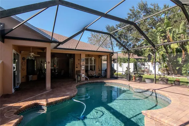 $725,000 | 5132 Whispering Leaf Trail, Valrico, FL 33596