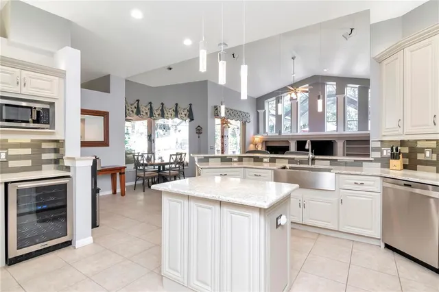 $725,000 | 5132 Whispering Leaf Trail, Valrico, FL 33596