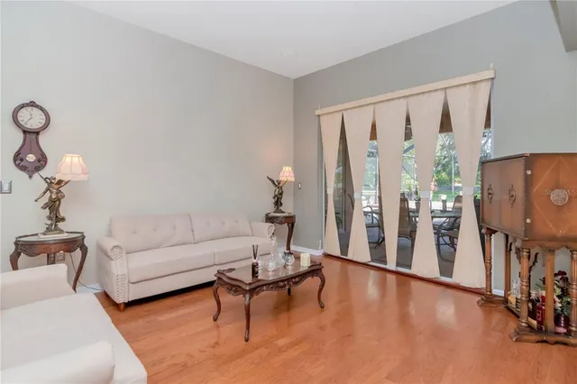 $725,000 | 5132 Whispering Leaf Trail, Valrico, FL 33596