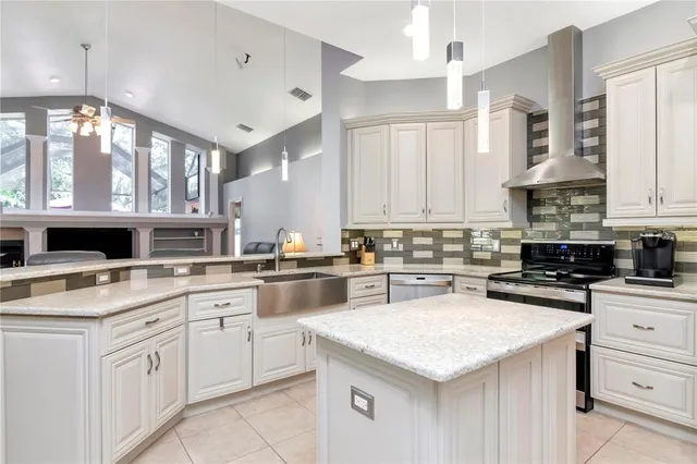 $725,000 | 5132 Whispering Leaf Trail, Valrico, FL 33596