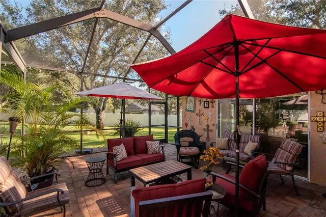 $725,000 | 5132 Whispering Leaf Trail, Valrico, FL 33596