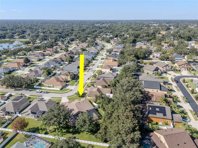 $725,000 | 5132 Whispering Leaf Trail, Valrico, FL 33596