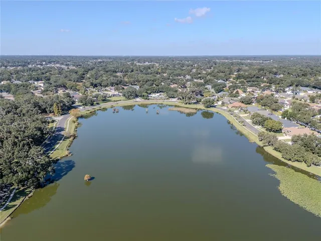 $725,000 | 5132 Whispering Leaf Trail, Valrico, FL 33596