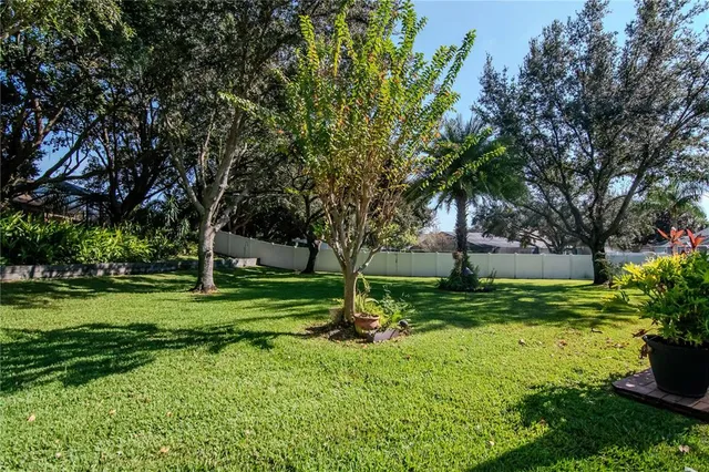 $725,000 | 5132 Whispering Leaf Trail, Valrico, FL 33596