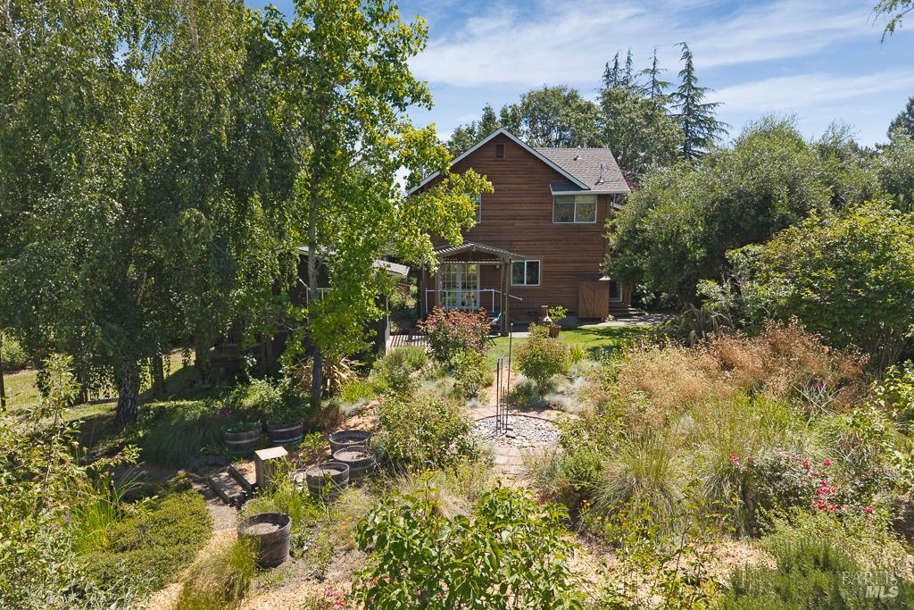 4542 Thomas Road Sebastopol, CA 95472 - Photo 4 of 60