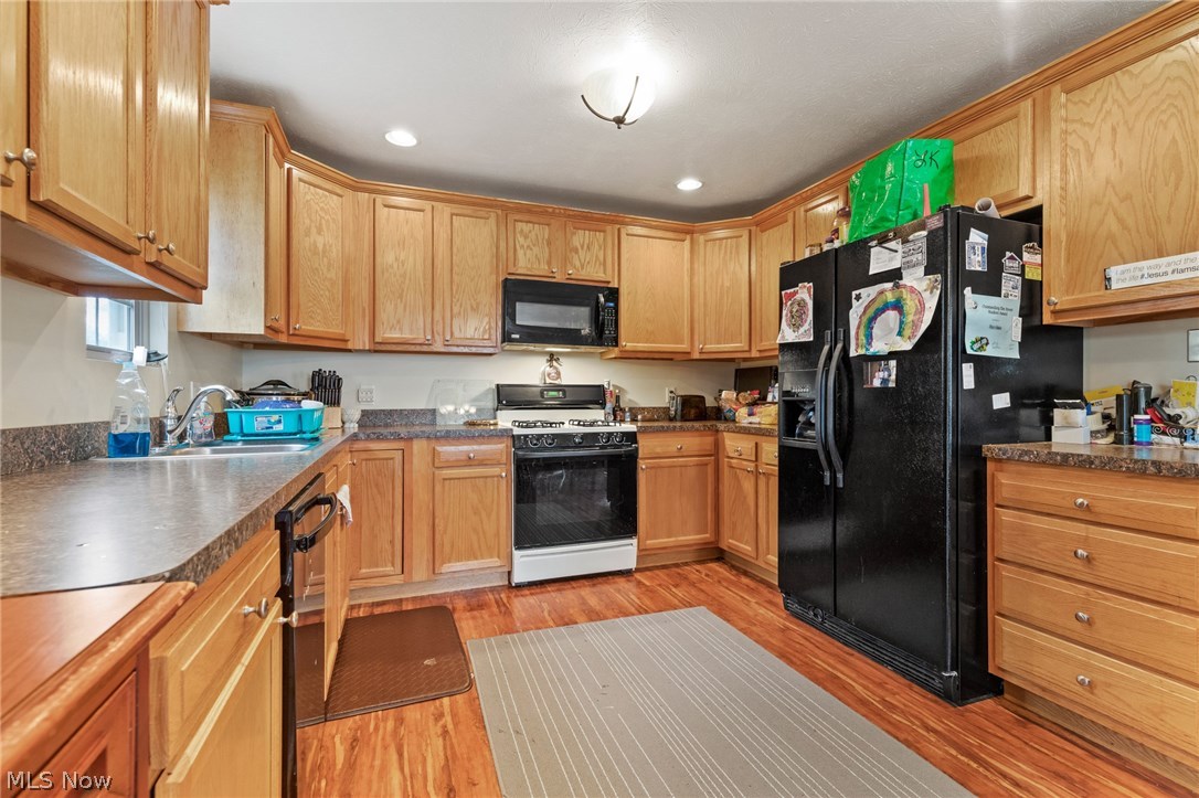 380 Quentin Road Eastlake, OH 44095 - Photo 11 of 28 Gallery Image 11