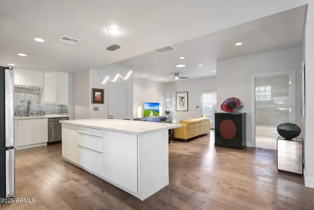 $999,999 | 4435 North 35th Street, Phoenix, AZ 85018