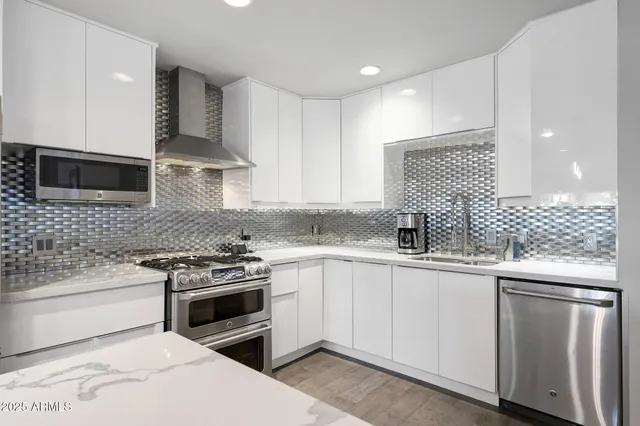 $999,999 | 4435 North 35th Street, Phoenix, AZ 85018