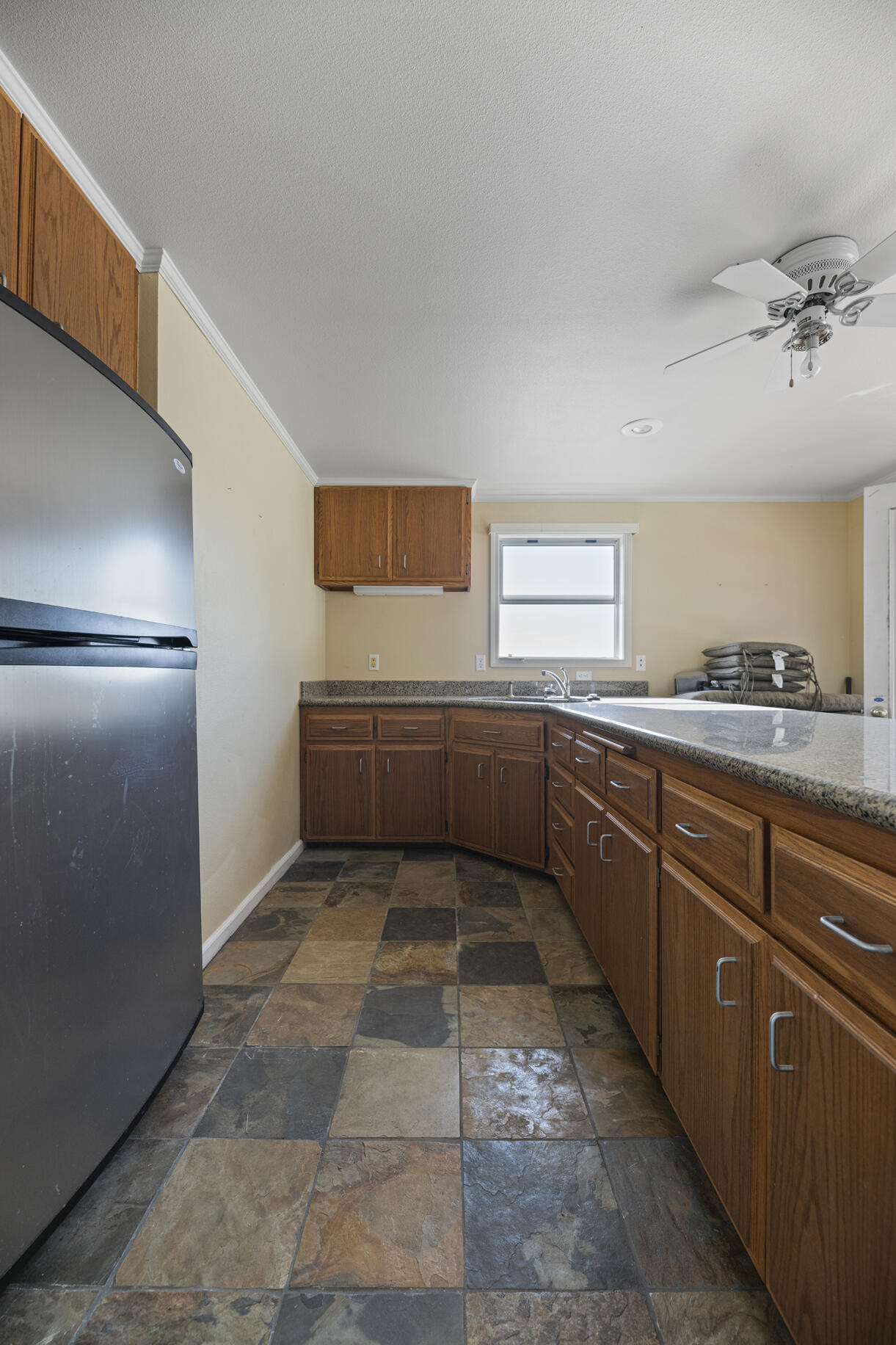 5493 Hillcrest Road Medford, OR 97504 - Photo 28 of 44 DSC_4165