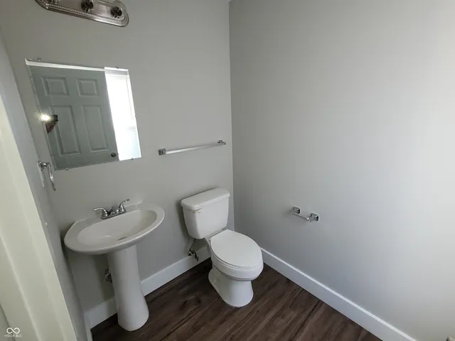 $1,250 | 144 East Center Drive, Mooresville, IN 46158