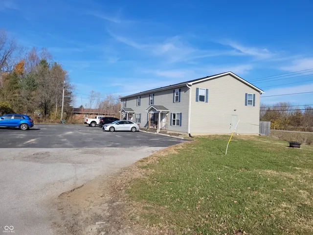 $1,250 | 144 East Center Drive, Mooresville, IN 46158