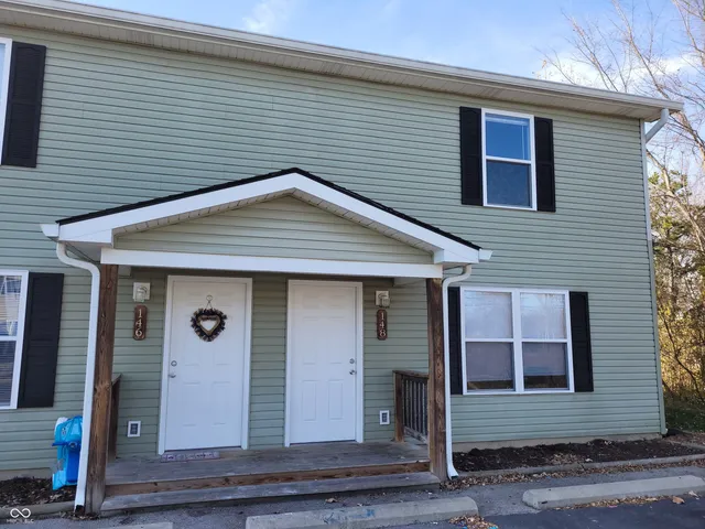 $1,250 | 144 East Center Drive, Mooresville, IN 46158