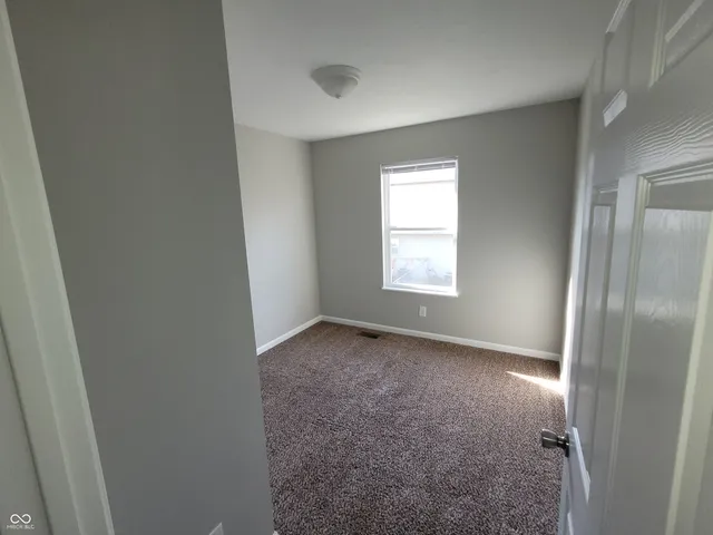 $1,250 | 144 East Center Drive, Mooresville, IN 46158