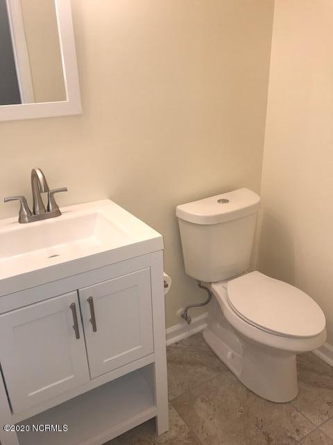 94 Cedar Tree Lane Southwest Calabash, NC 28467 - Photo 25 of 41 Half bath off entry way