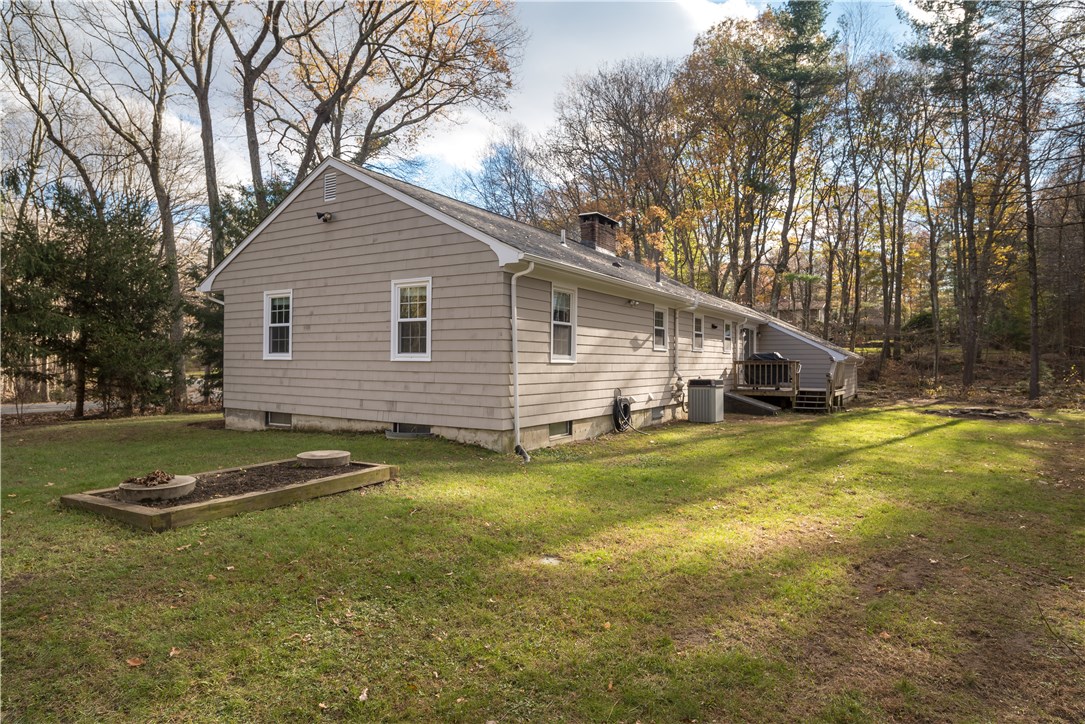 15 Colonial Road Scituate, RI 02857 - Photo 3 of 18