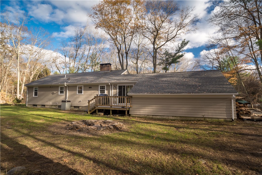 15 Colonial Road Scituate, RI 02857 - Photo 4 of 18