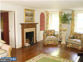 407 Pugh Road Wayne, PA 19087 - Photo 4 of 12 Living Room