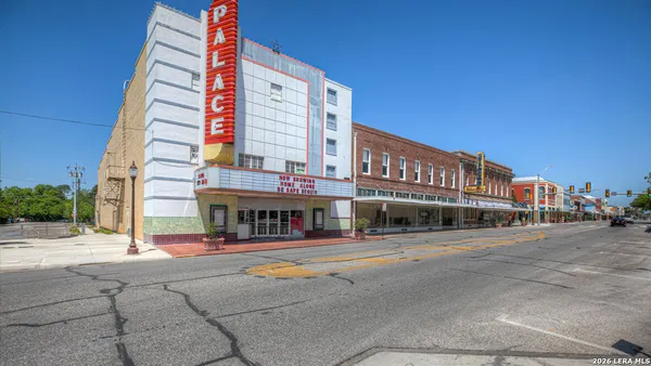 $335,990 | 919 Prince Albert, Seguin, TX 78155