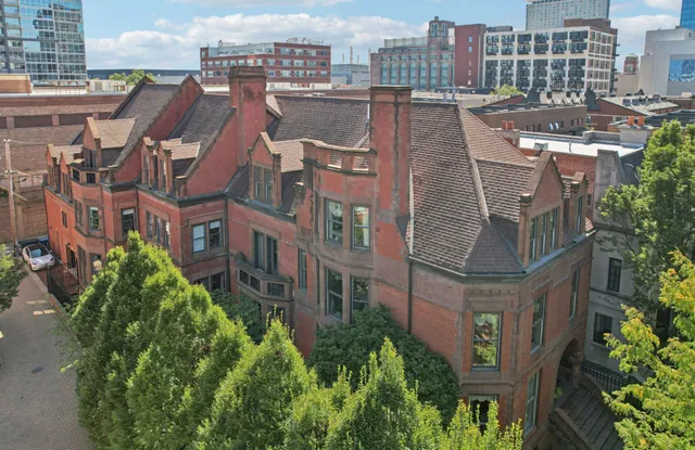 a view of a backyard with garden