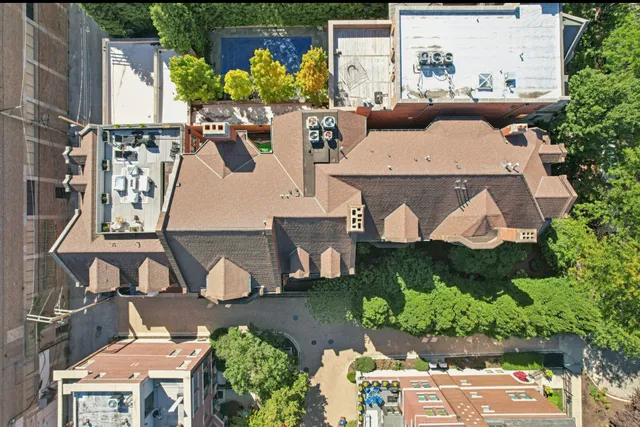 a picture of city view