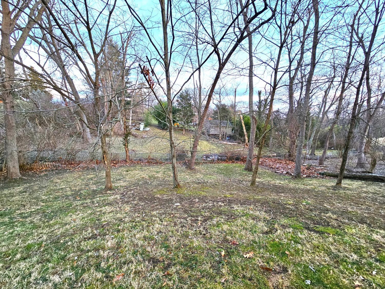 6104 Gaines Road Cincinnati, OH 45247 - Photo 36 of 37 Gallery Image 36