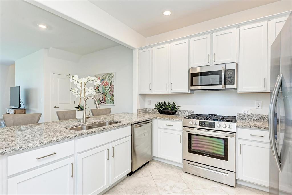 15216 Lyla Terrace Lakewood Ranch, FL 34211 - Photo 14 of 34