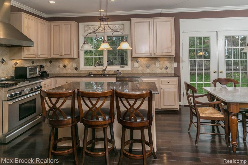 3607 Merion Court Rochester Hills, MI 48309 - Photo 10 of 33