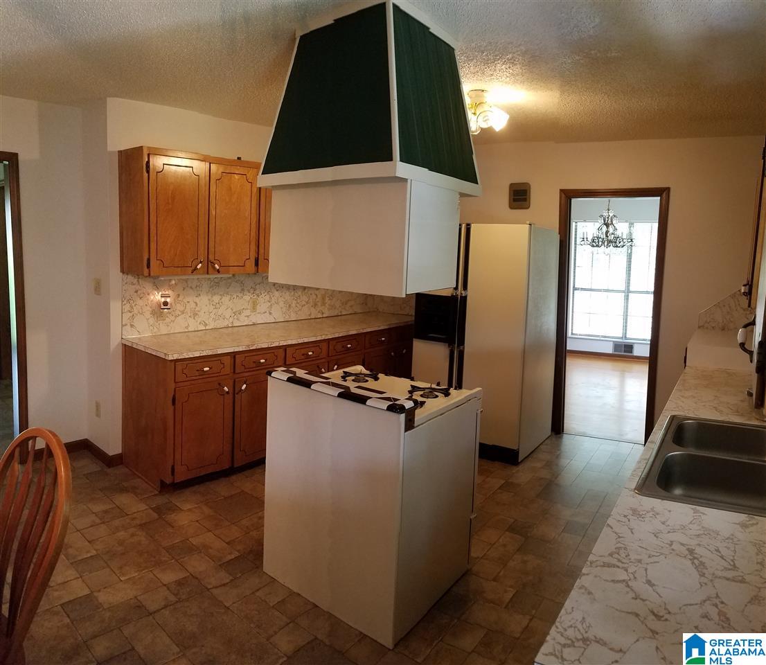401 4th Way Pleasant Grove, AL 35127 - Photo 7 of 24
