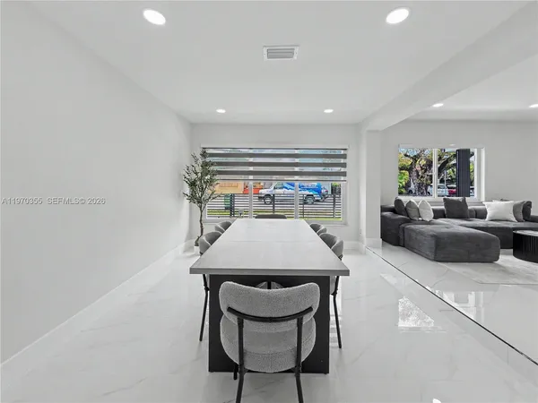 $1,100,000 | 1530 Southwest 24th Avenue, Miami, FL 33145