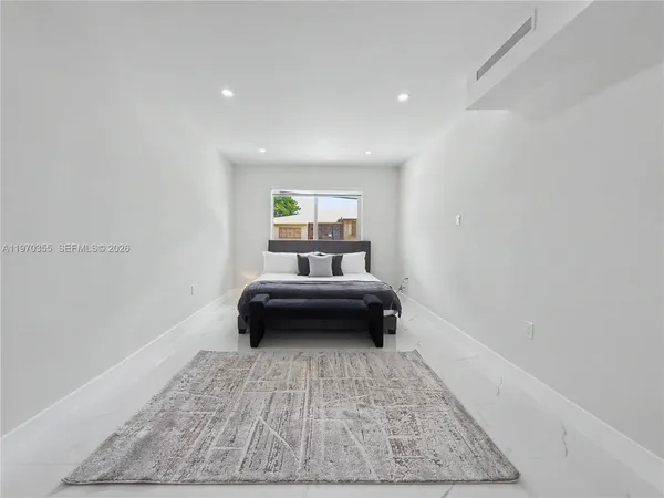 $1,100,000 | 1530 Southwest 24th Avenue, Miami, FL 33145
