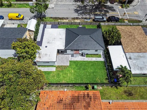 $1,100,000 | 1530 Southwest 24th Avenue, Miami, FL 33145