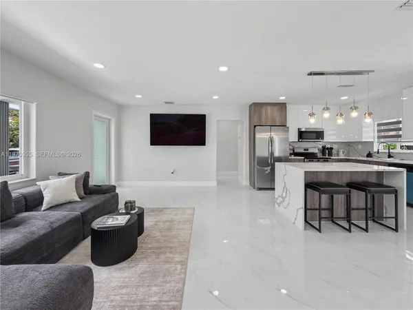 $1,100,000 | 1530 Southwest 24th Avenue, Miami, FL 33145