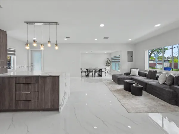 $1,100,000 | 1530 Southwest 24th Avenue, Miami, FL 33145