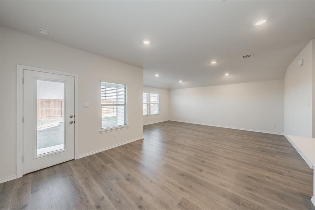 764 Primrose Lane Pilot Point, TX 76258 - Photo 13 of 40