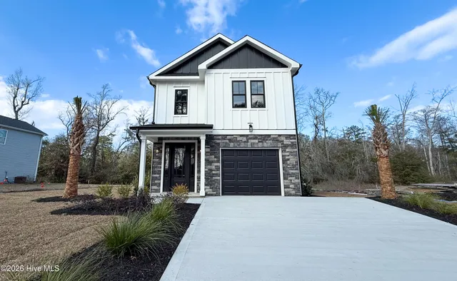 $425,000 | 21 Little Creek Road, Castle Hayne, NC 28429