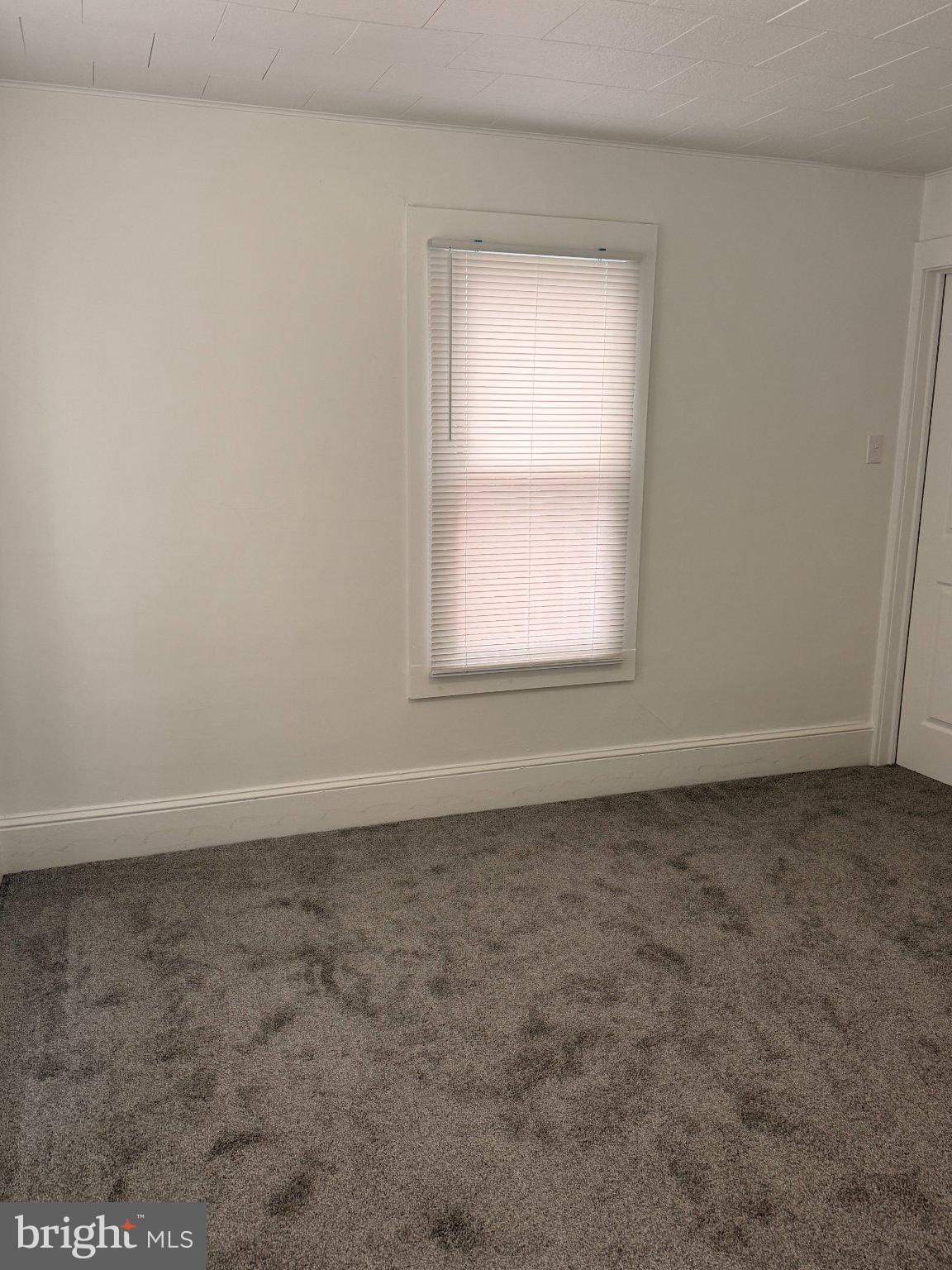 176 Griffith Street Salem, NJ 08079 - Photo 9 of 36 Bright and inviting blank canvas space.