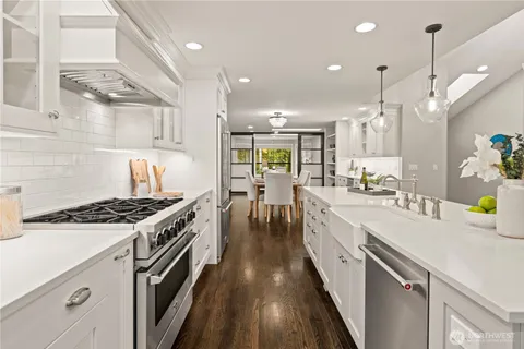 $1,300,000 | 13830 173rd Avenue Northeast, Redmond, WA 98052