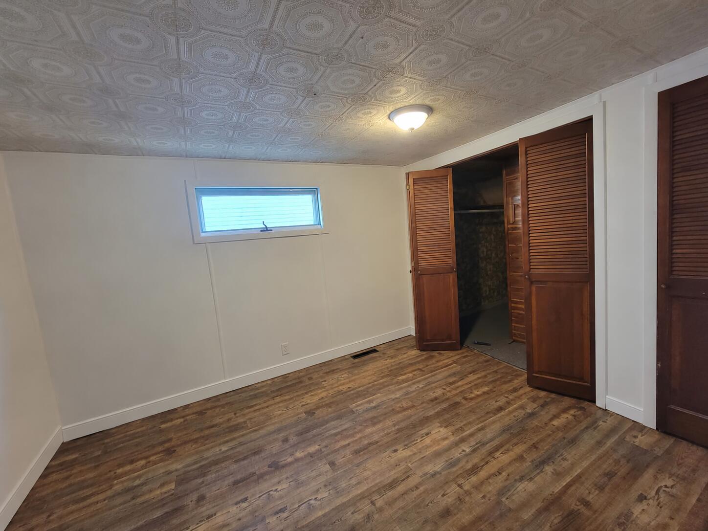 1437 Park Avenue Racine, WI 53403 - Photo 9 of 18 Primary