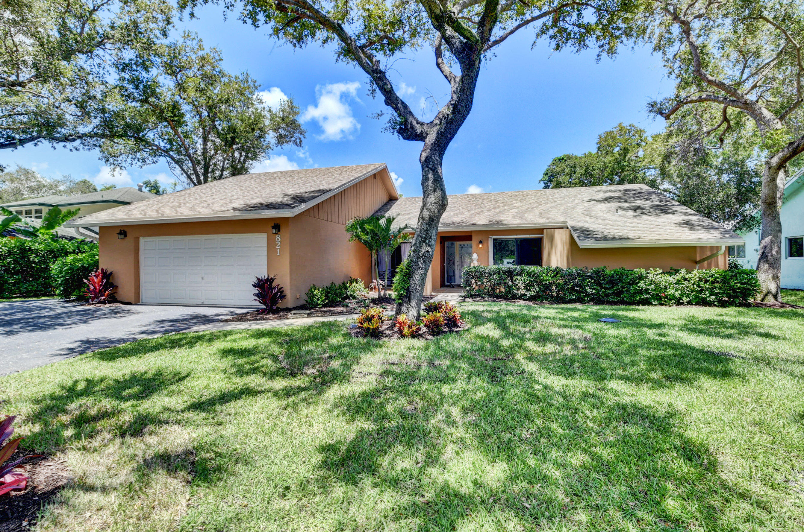 821 Southwest 19th Street Boca Raton, FL 33486 - Photo 2 of 46 Front Exterior
