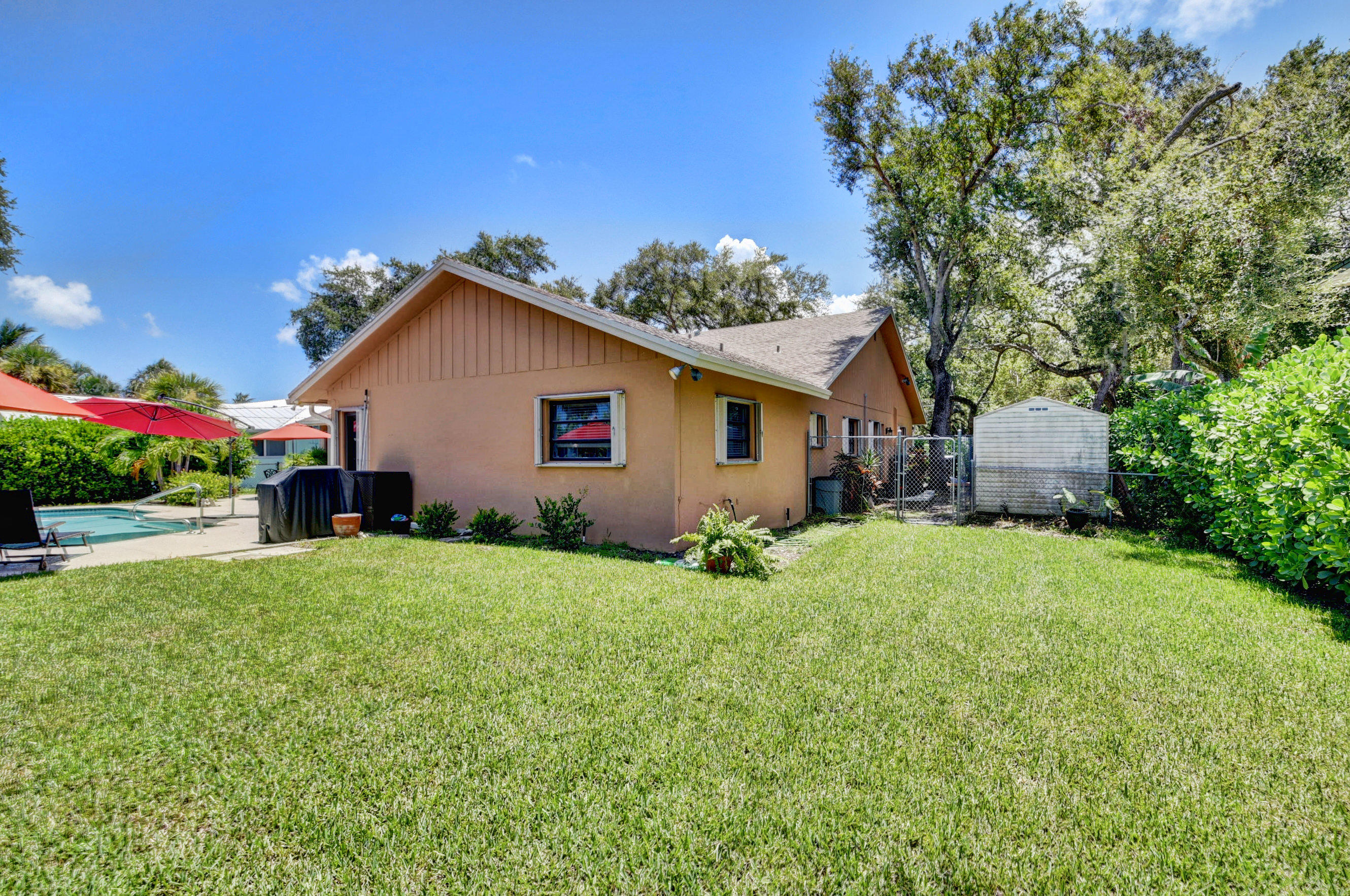 821 Southwest 19th Street Boca Raton, FL 33486 - Photo 38 of 46 Backyard