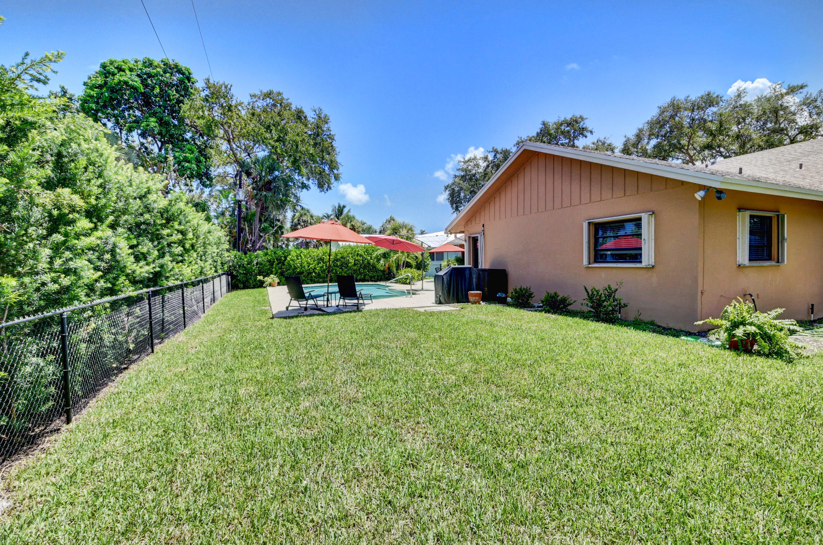 821 Southwest 19th Street Boca Raton, FL 33486 - Photo 39 of 46 Backyard