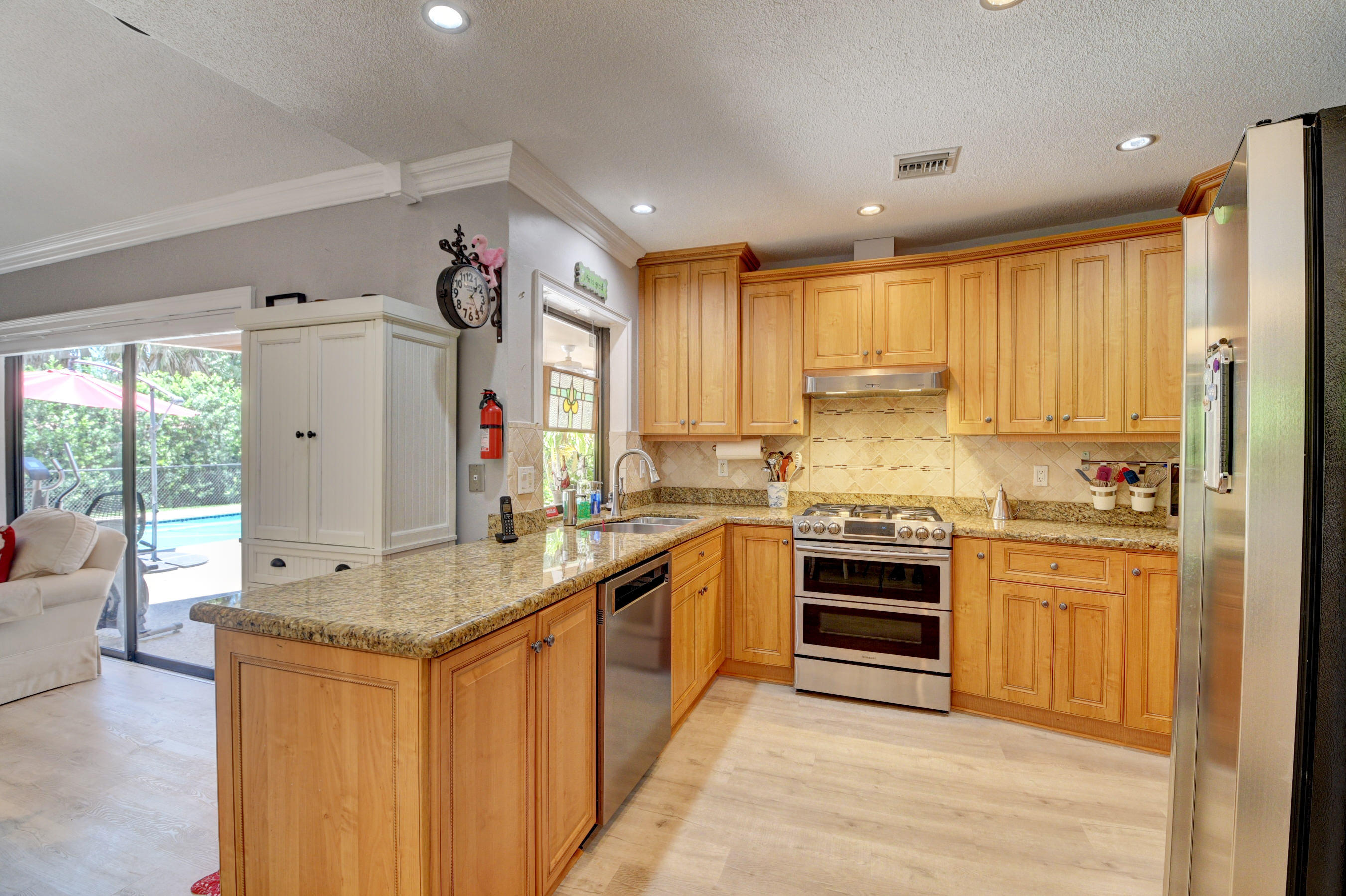 821 Southwest 19th Street Boca Raton, FL 33486 - Photo 10 of 46 Kitchen