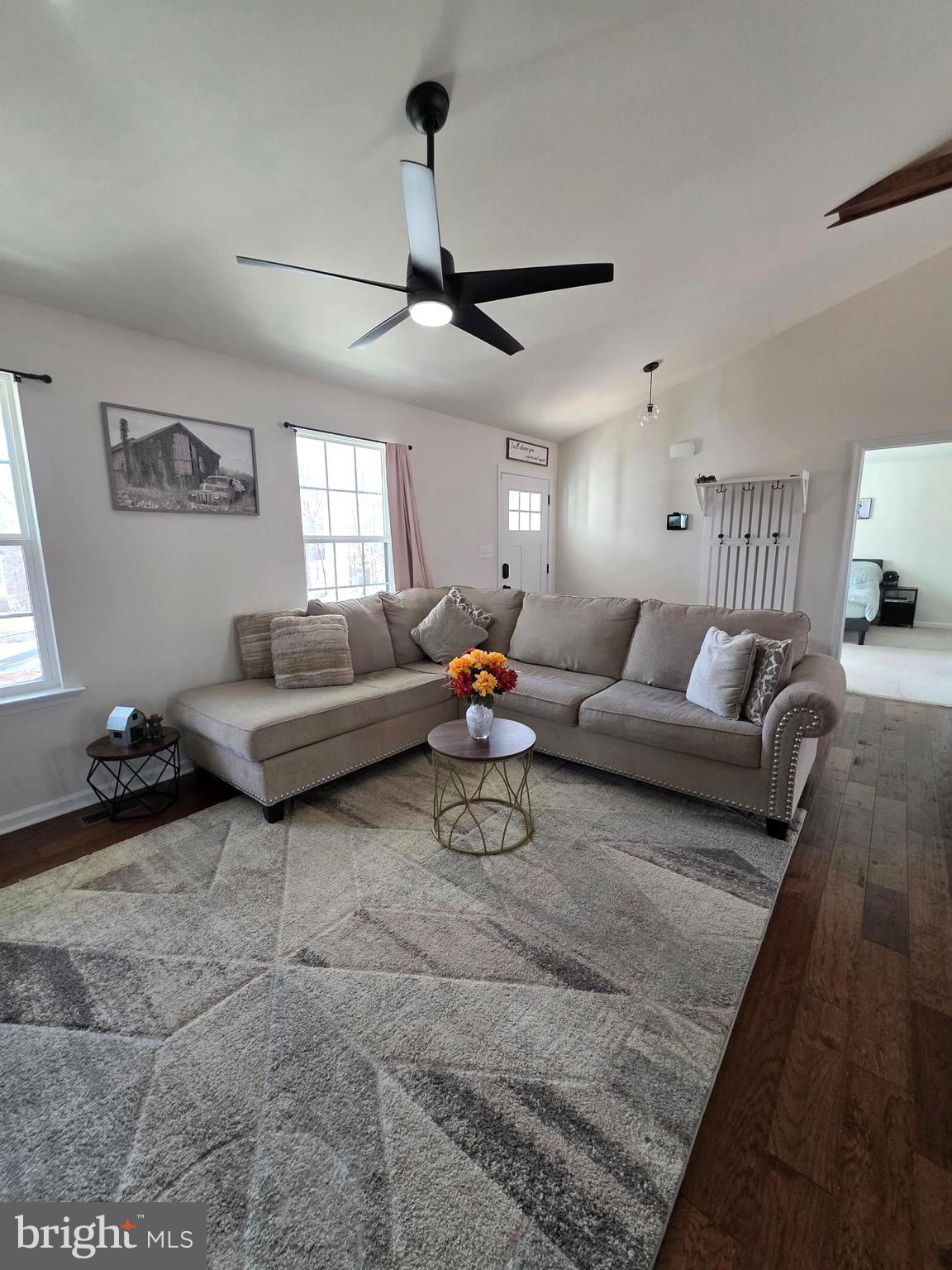 6014 Stubbs Bridge Road Mineral, VA 23117 - Photo 7 of 53 Living Room