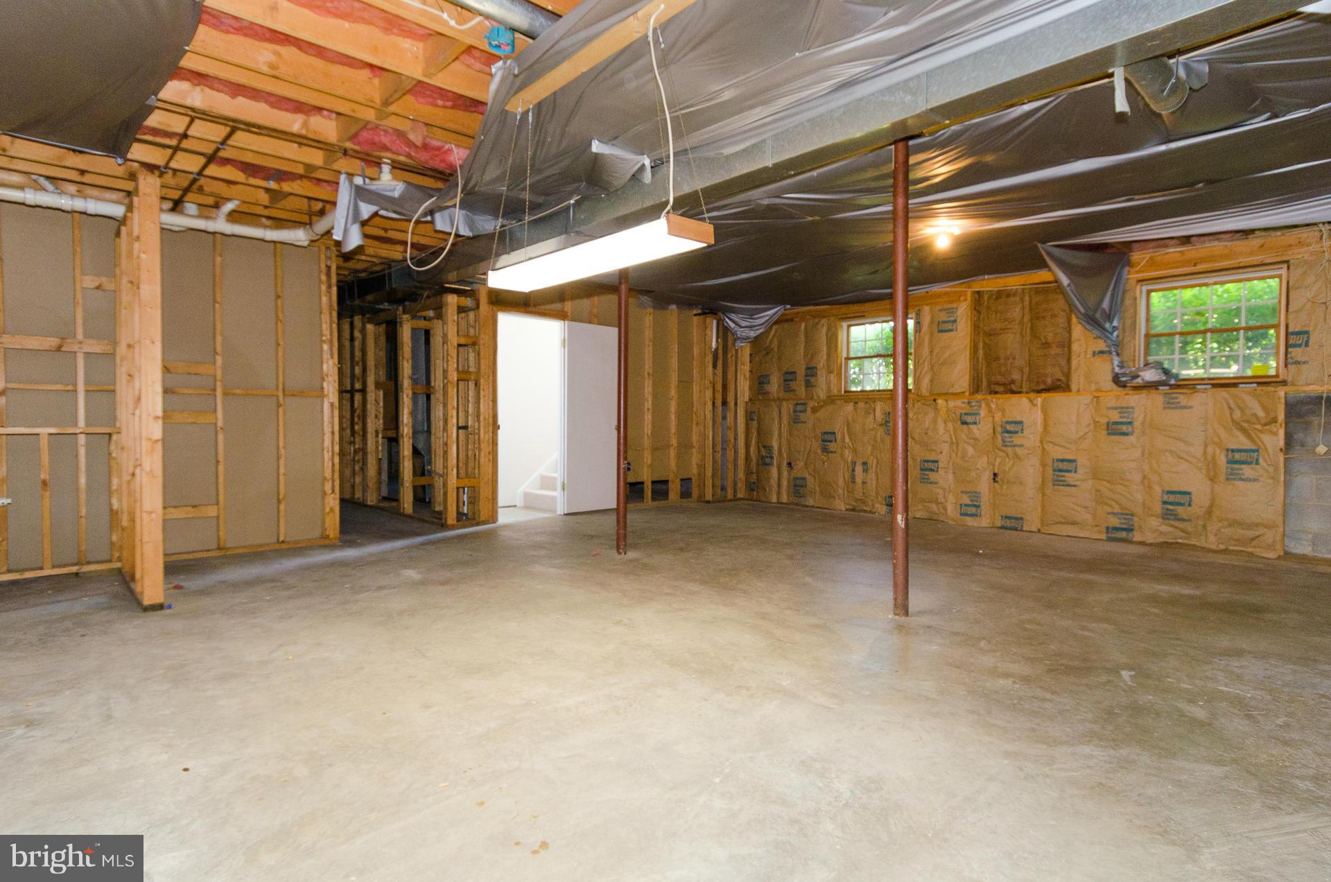3123 Ripple Road Baltimore, MD 21244 - Photo 20 of 29 a view of an empty room