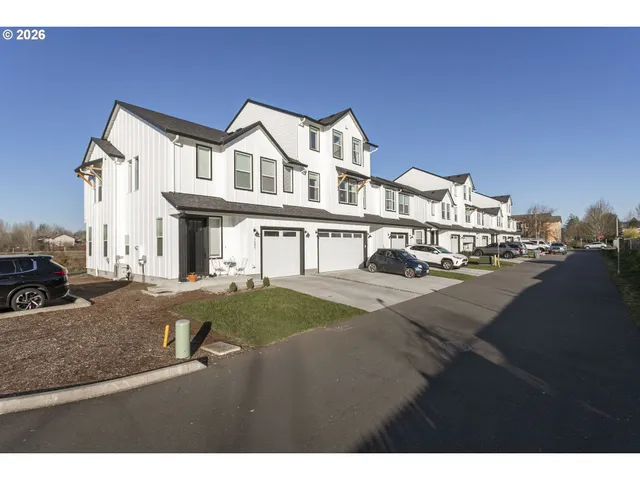 $459,900 | 1605 Northwest 5th Street, Battle Ground, WA 98604