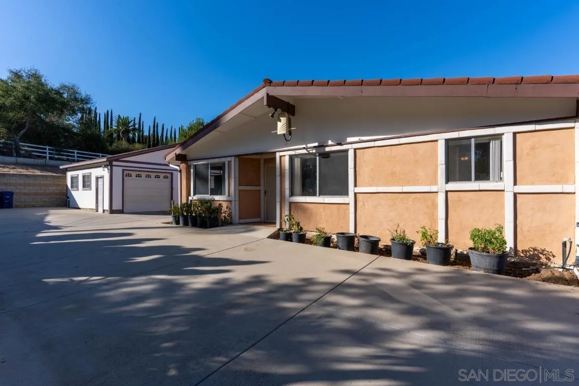 732 Hamilton Lane Fallbrook, CA 92028 - Photo 42 of 54
