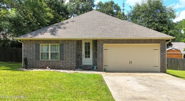 $235,000 | 9920 Haiku Court, Diamondhead, MS 39525
